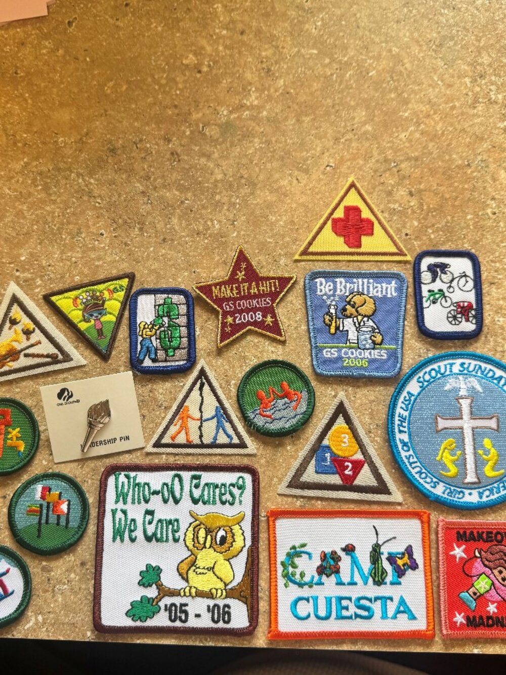 Miscellaneous set of Vintage Girl Scout Patches & Pin